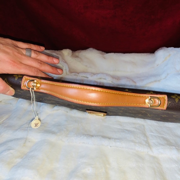 LV Briefcase...BEAUTIFUL💜 - Picture 2 of 9